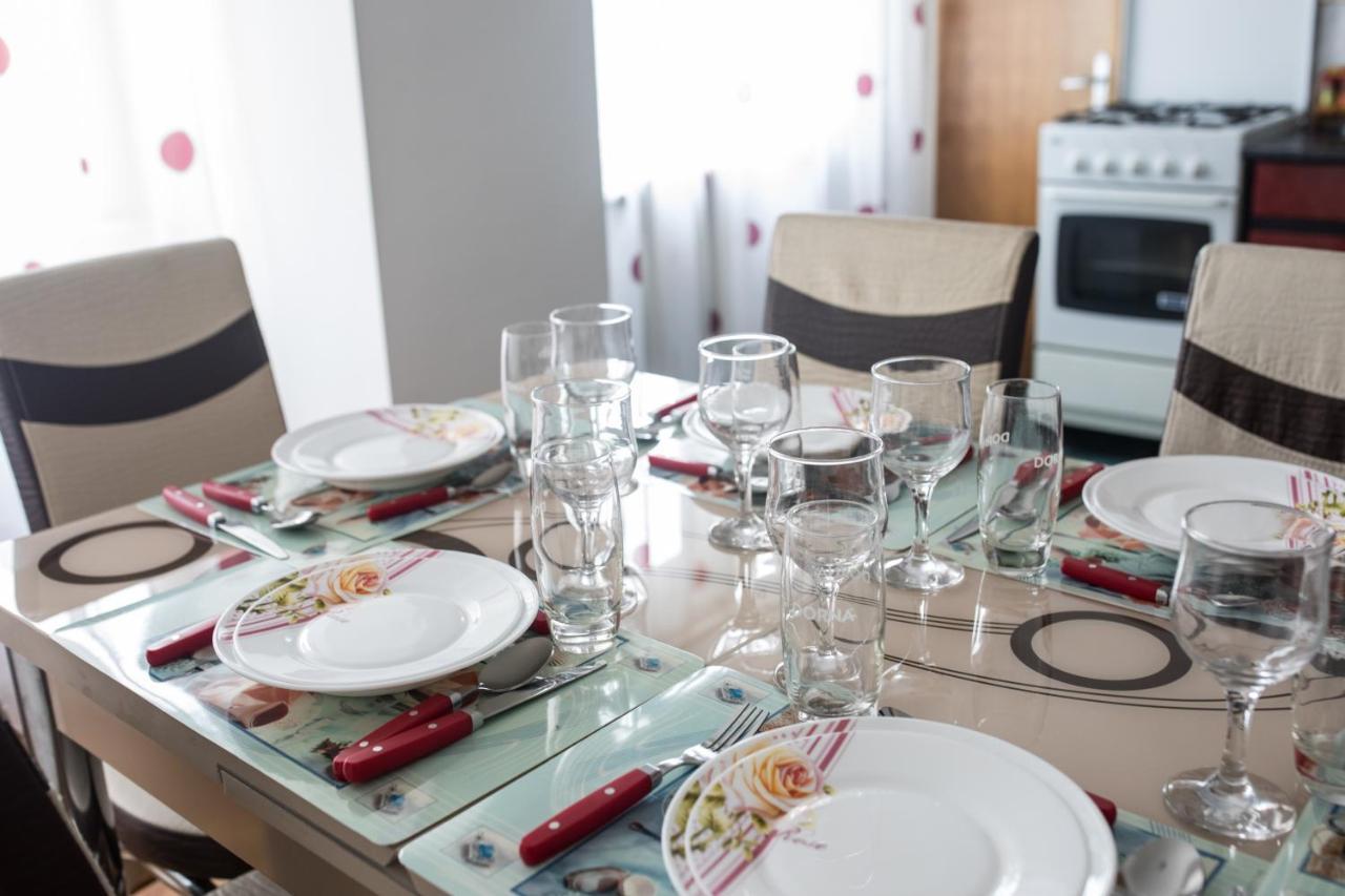 C Central Apartament โดรเบตา-ตูร์นู เซเวริน ภายนอก รูปภาพ