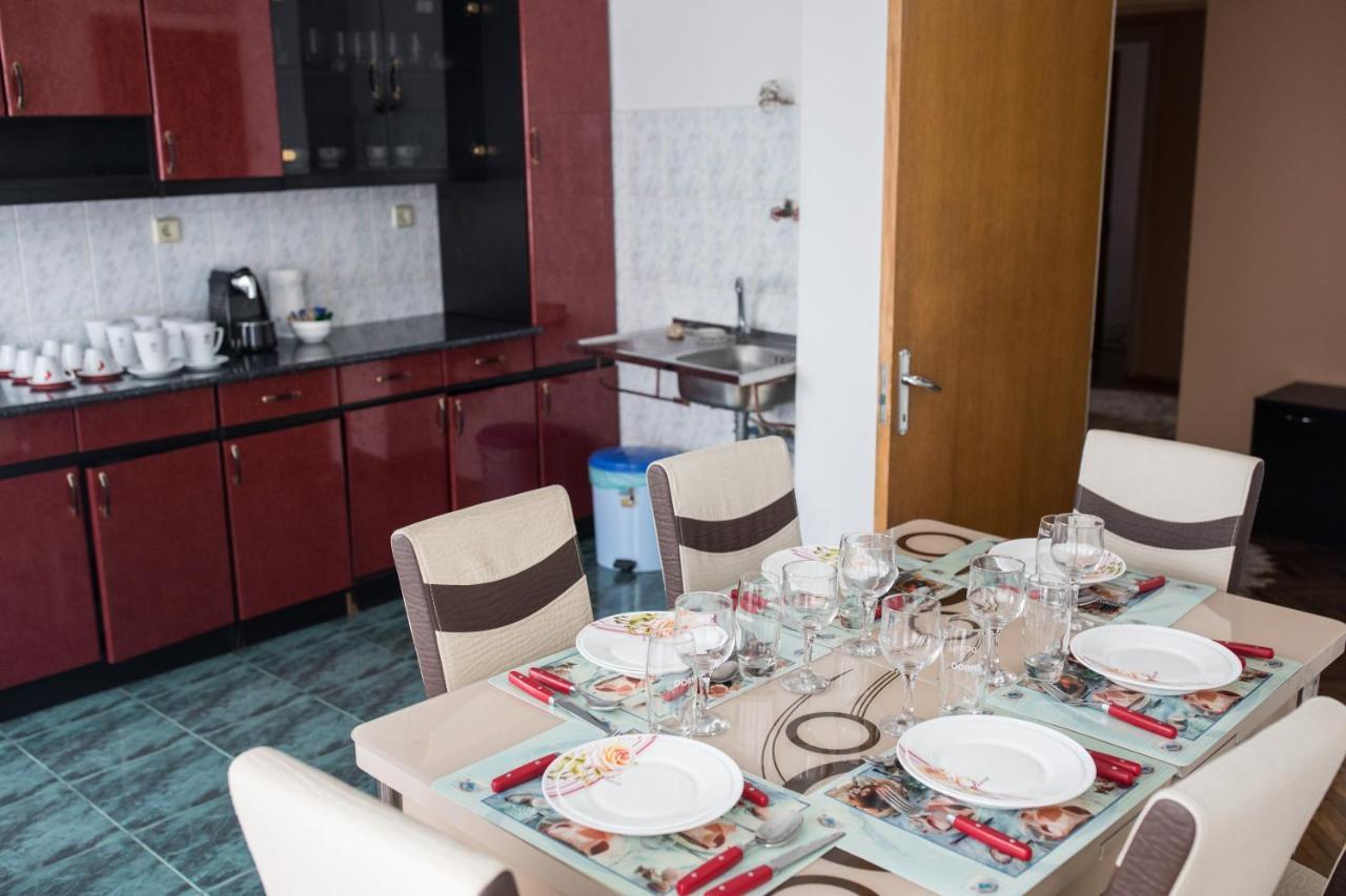 C Central Apartament โดรเบตา-ตูร์นู เซเวริน ภายนอก รูปภาพ