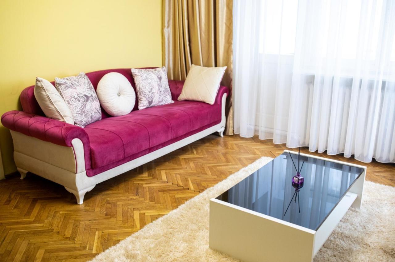 C Central Apartament โดรเบตา-ตูร์นู เซเวริน ภายนอก รูปภาพ